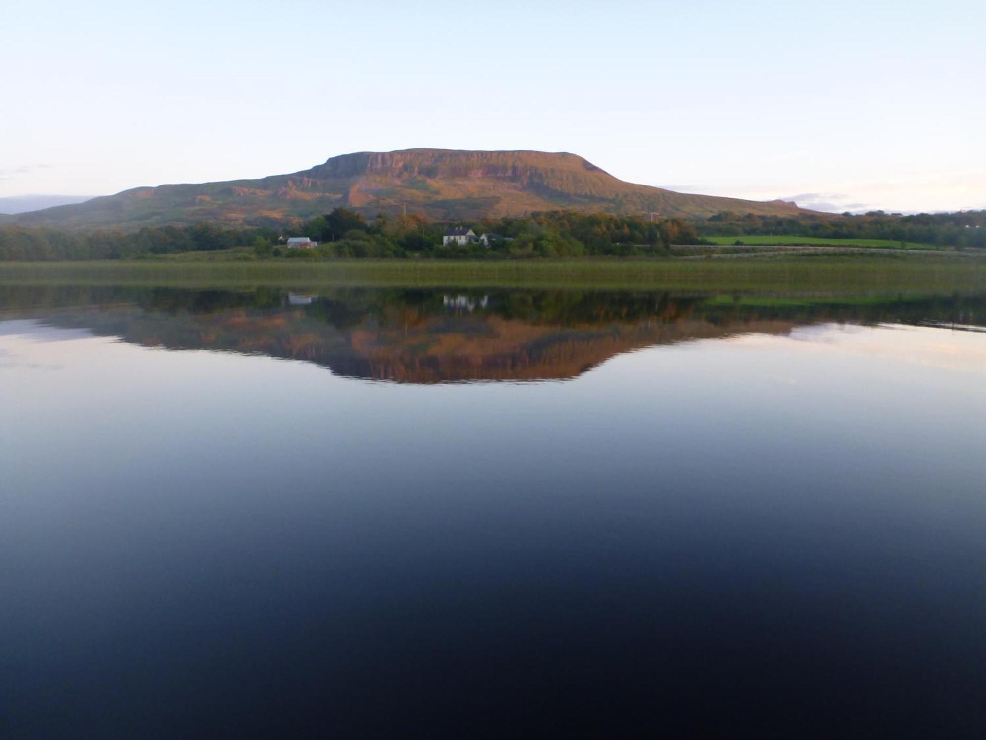 Rougey Lodge Hostel Bundoran Bagian luar foto