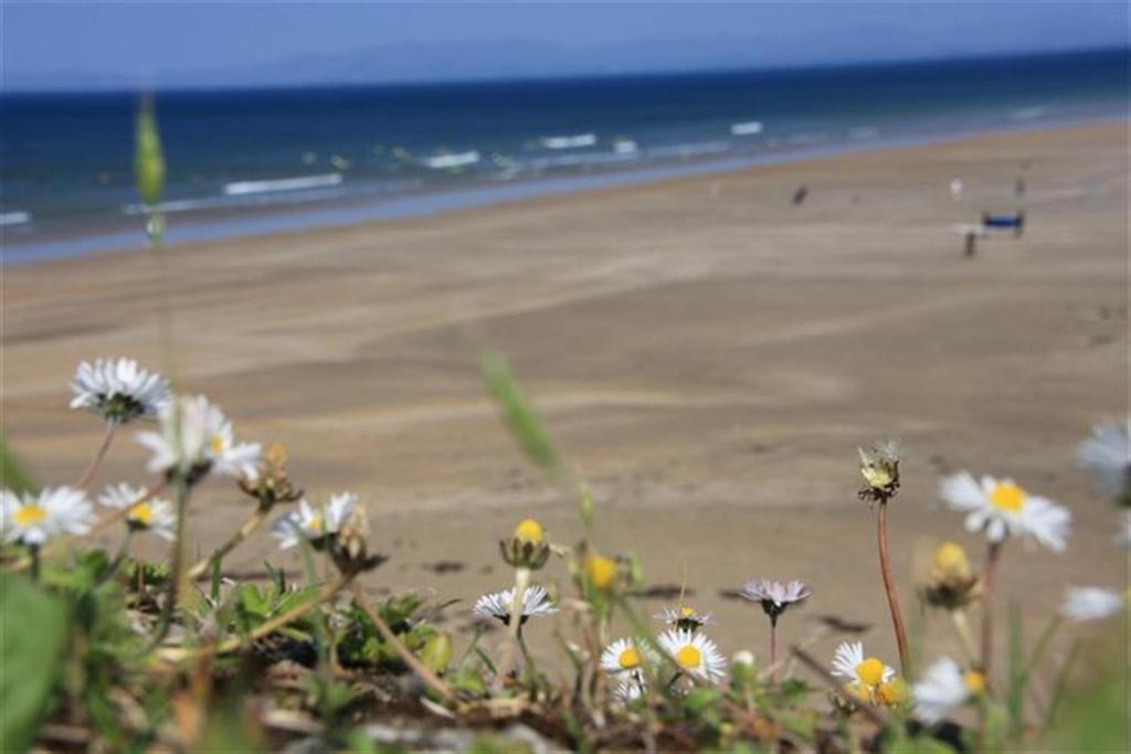 Rougey Lodge Hostel Bundoran Ruang foto