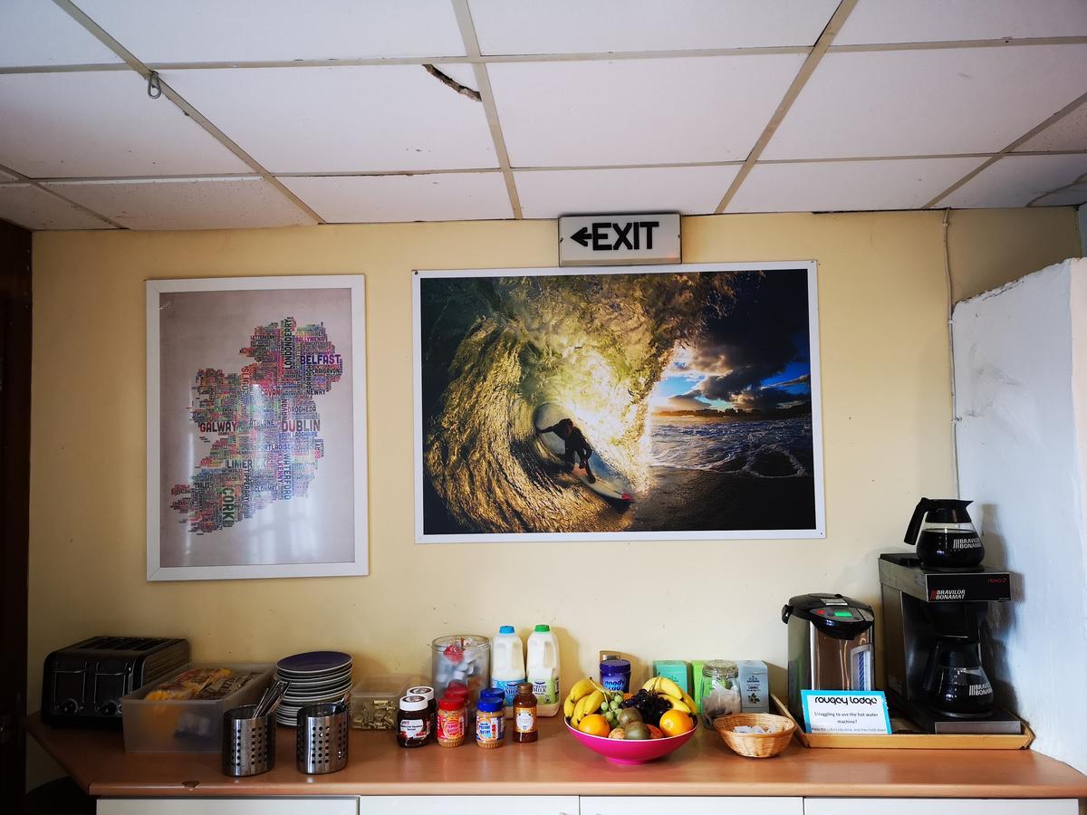 Rougey Lodge Hostel Bundoran Bagian luar foto